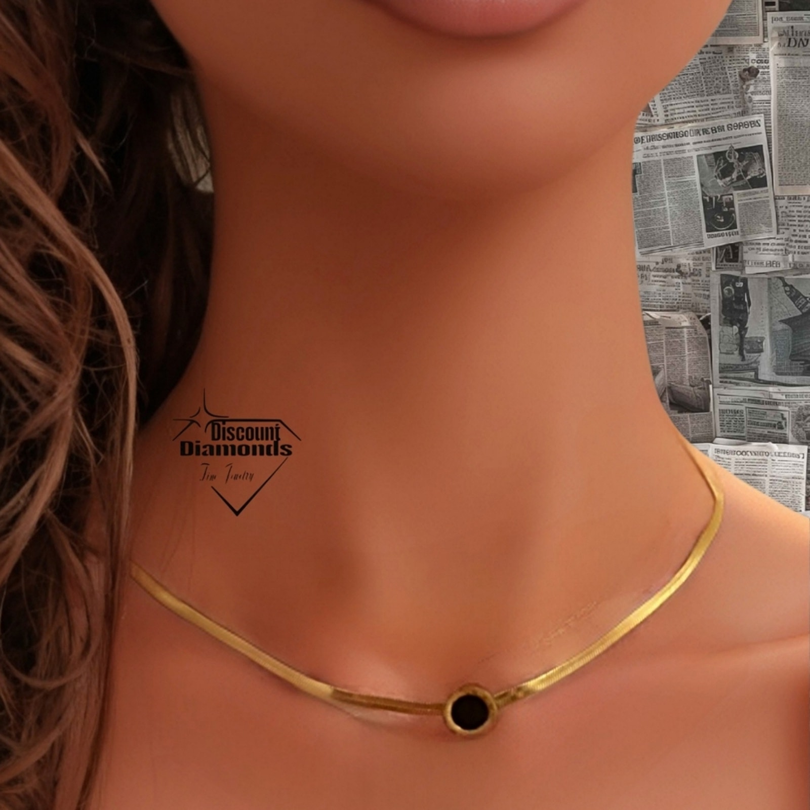 Roman Necklace 18k Bright Yellow Gold On Titanium